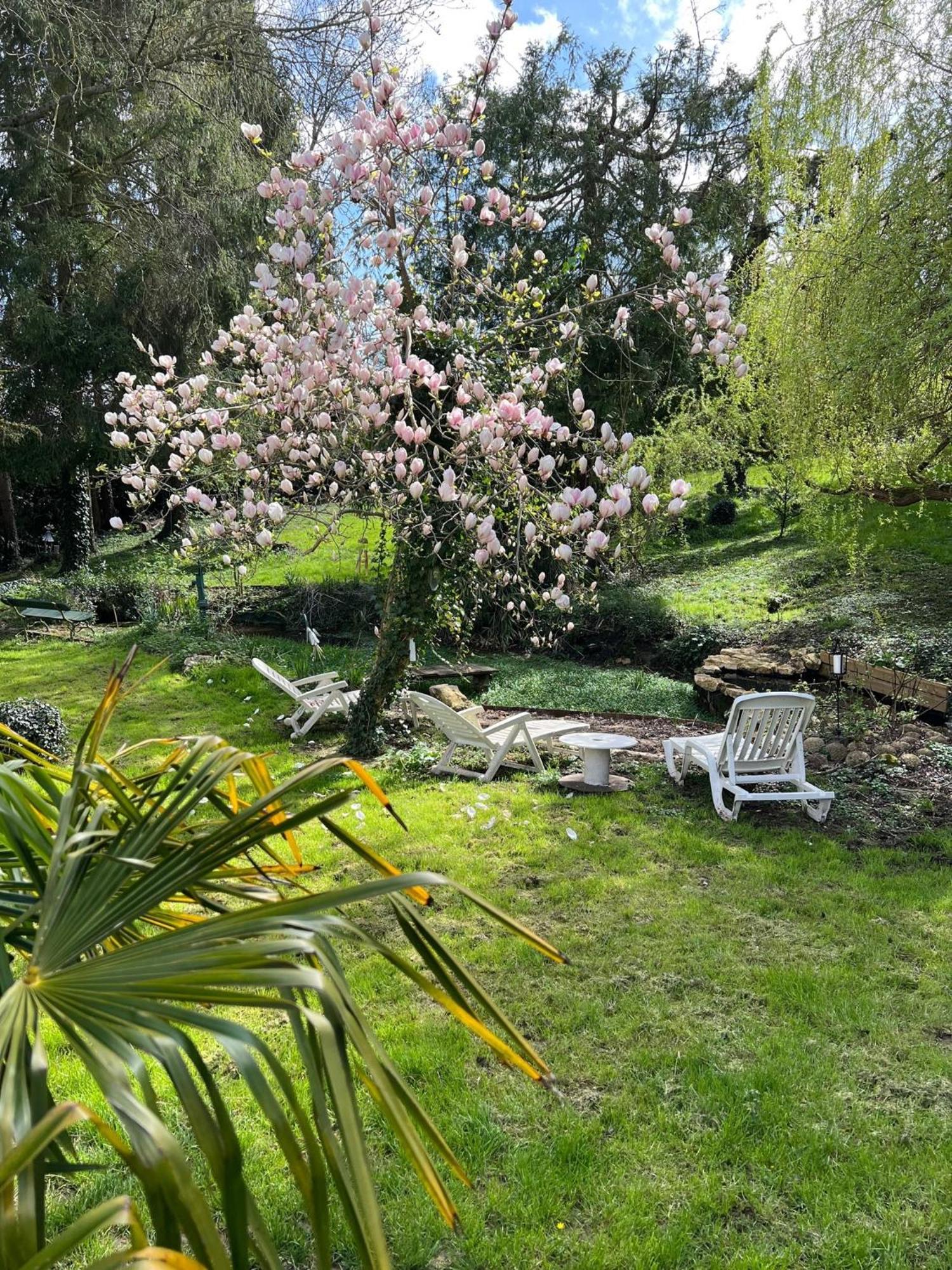 Le Bois Des Sources Διαμέρισμα Saint-Marcel  Εξωτερικό φωτογραφία
